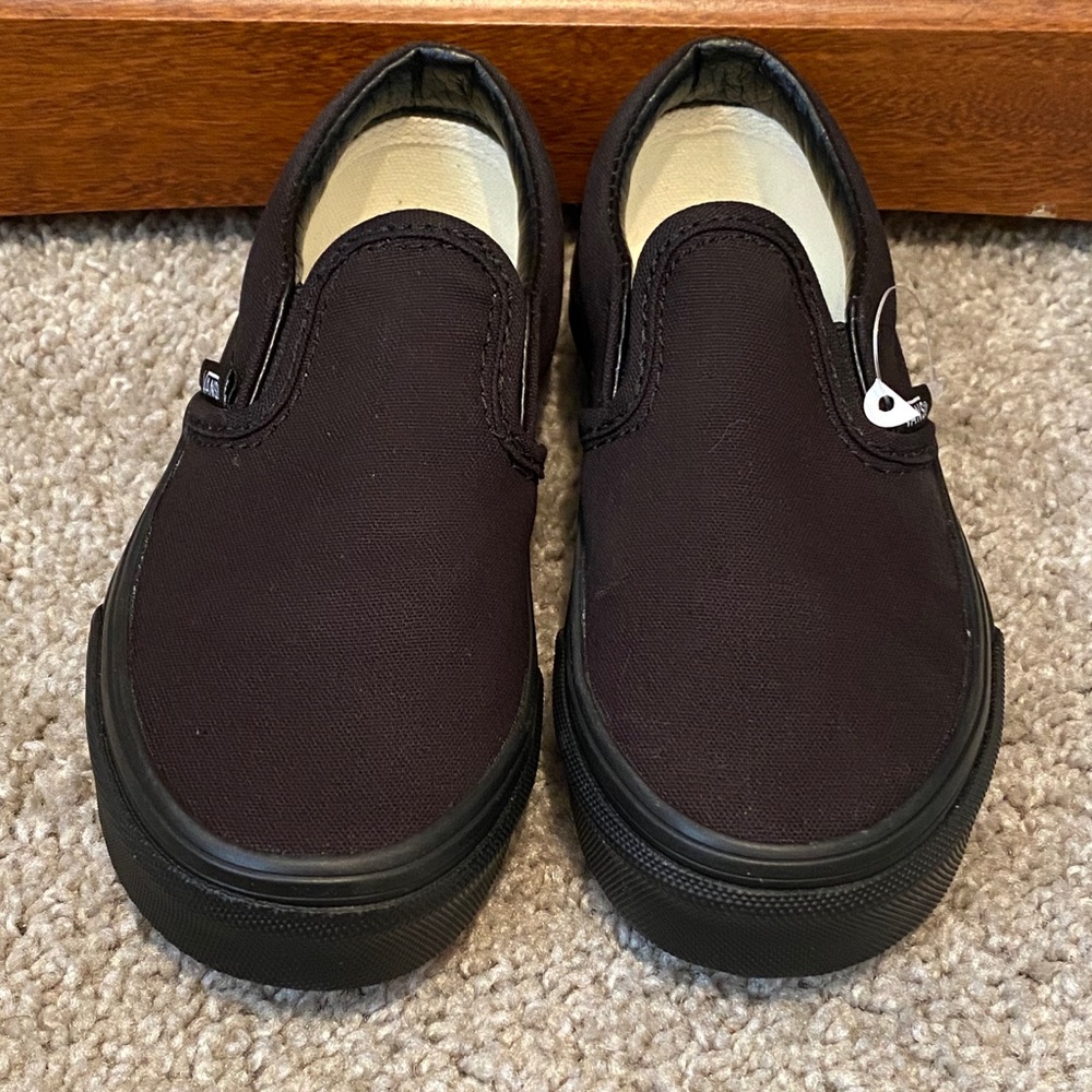 NEW classic black VANS